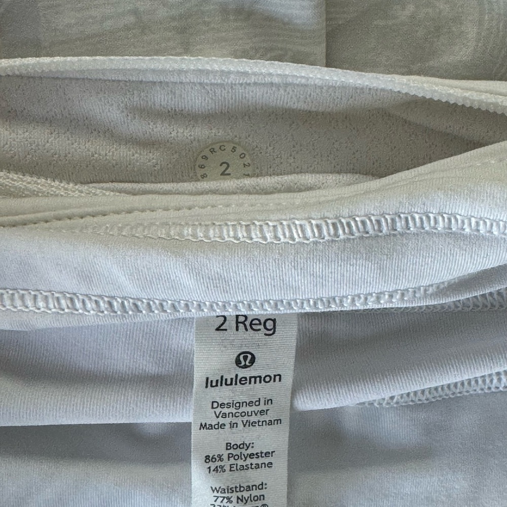 Lululemon Athletica White Patterned Mini Skirt - image 4